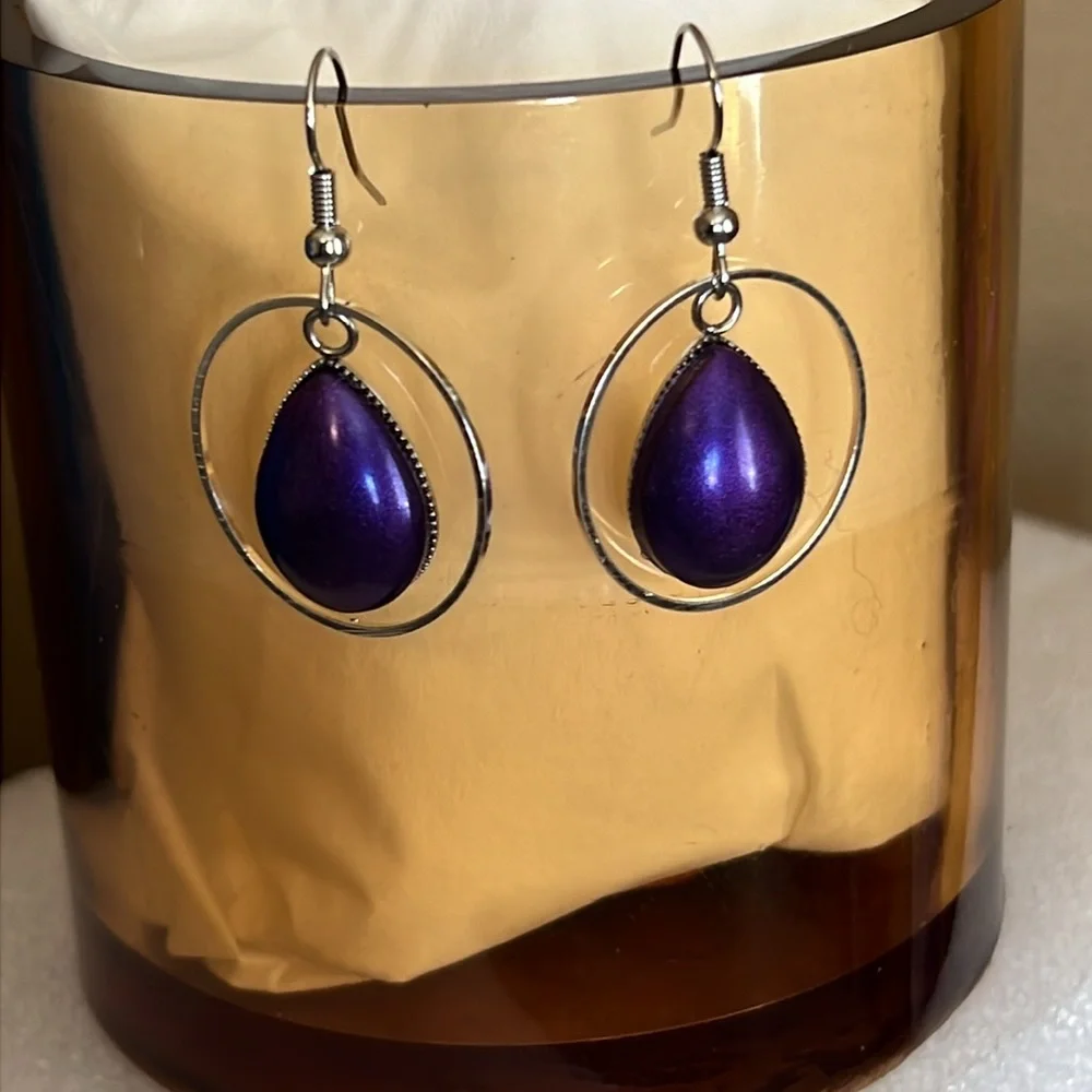24023 Purple and Navy teardrop earrings